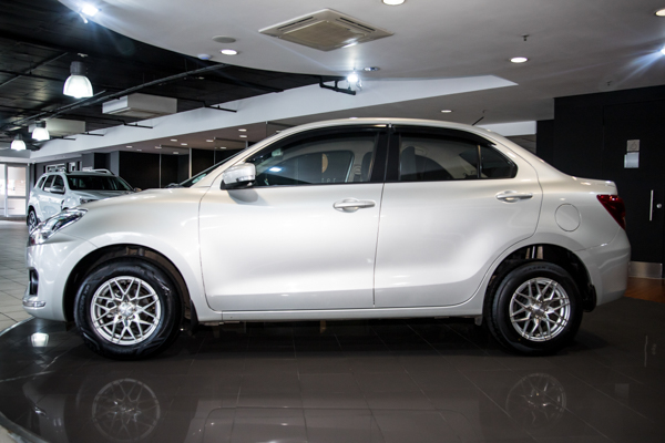 Suzuki DZire 1.2 GL auto 2023/70683_SuzuDZir2Fs3.jpg