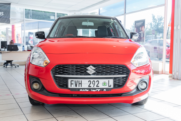 Suzuki Swift hatch 1.2 GL 2023/71764_SuzuSwif1ffh2.jpg