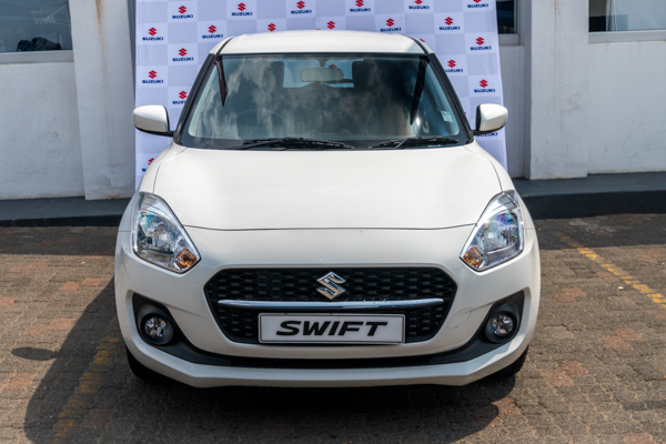 Suzuki Swift hatch 1.2 GL 2023/72874_SuzuSwif1ffh2.jpg