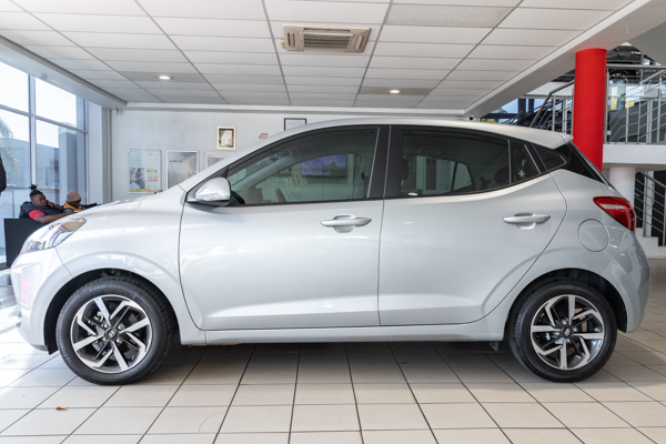 Hyundai Grand i10 1.2 Fluid 2023/73698_HyunGrai10_1fh7.jpg
