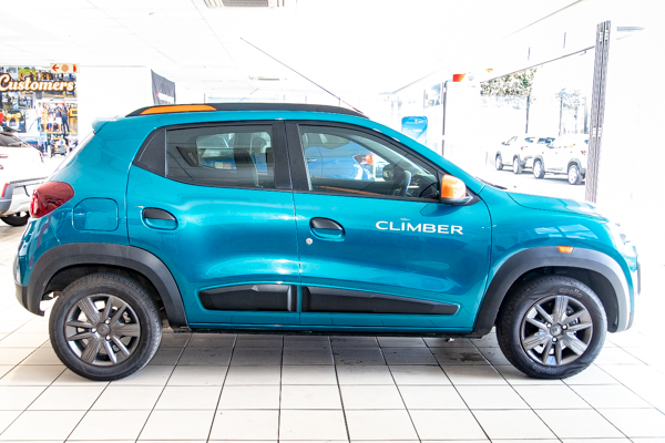 Renault Kwid 1.0 Climber 2023/75666_RenaKwid1Fh11.jpg