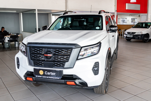 Nissan Navara 2.5DDTi double cab PRO-2X 2023/76463_NissNava2Fd10.jpg