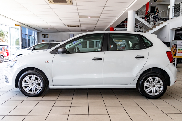 Volkswagen Polo Vivo hatch 1.4 Trendline 2023/78899_VolkPoVi1fh14.jpg