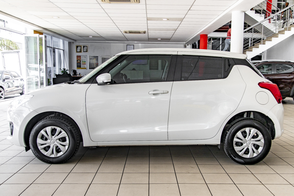 Suzuki Swift hatch 1.2 GL auto 2023/79630_SuzuSwif1ffh3.jpg