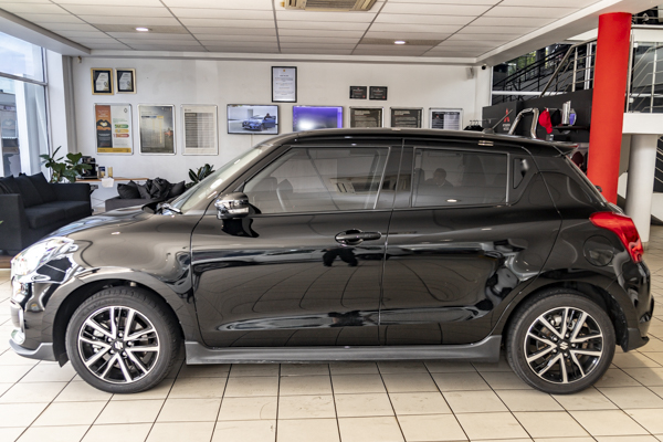 Suzuki Swift 1.4T Sport 2024/80193_SuzuSwif2h06.jpg