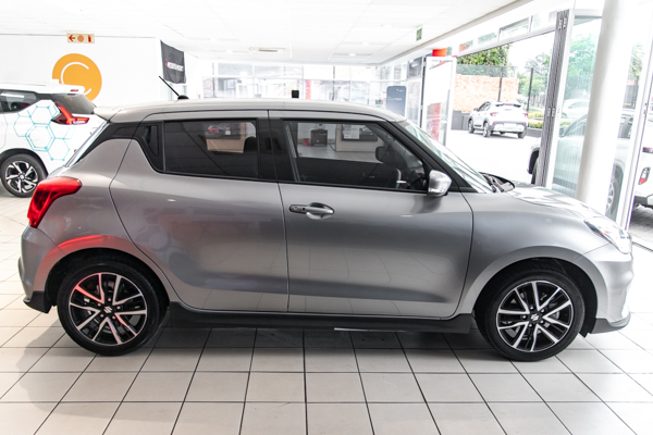 Suzuki Swift 1.4T Sport auto 2024/80270_SuzuSwif2h07.jpg