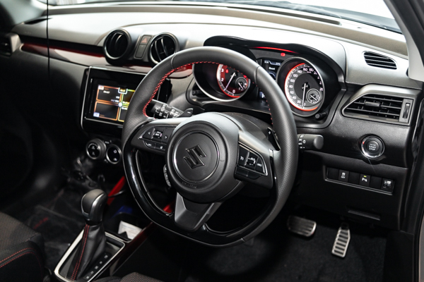 Suzuki Swift 1.4T Sport auto 2024/80272_SuzuSwif2h07.jpg