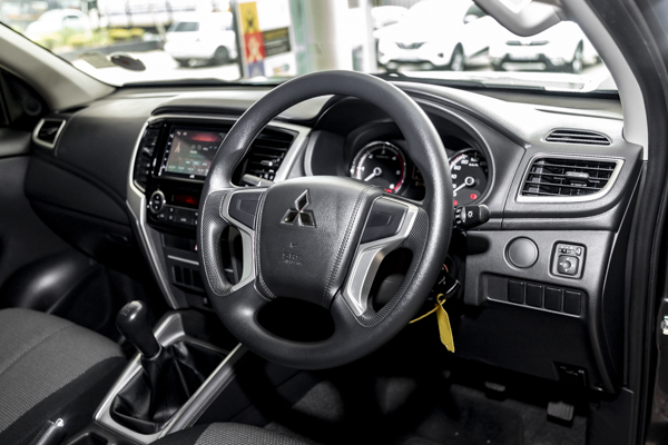 Mitsubishi Triton 2.4DI-D double cab 2024/81132_MitsTrit2d1.jpg