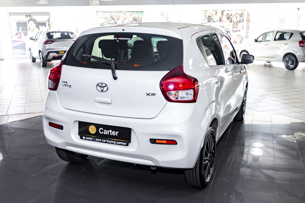 Toyota Vitz 1.0 XR manual 2024/90594_ToyoVitz1h2.jpg