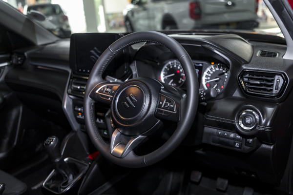 Suzuki Grand Vitara 1.5 GLX manual 2024/91718_SuzuGranV4e3.jpg