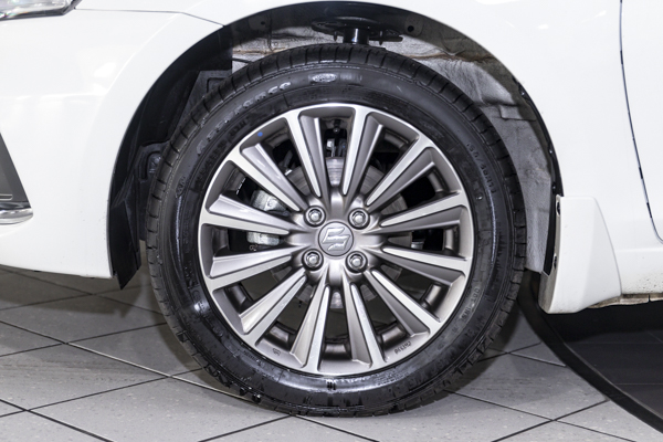 Suzuki Ciaz 1.5 GLX 2024/91885_SuzuCiaz1Fs3.jpg