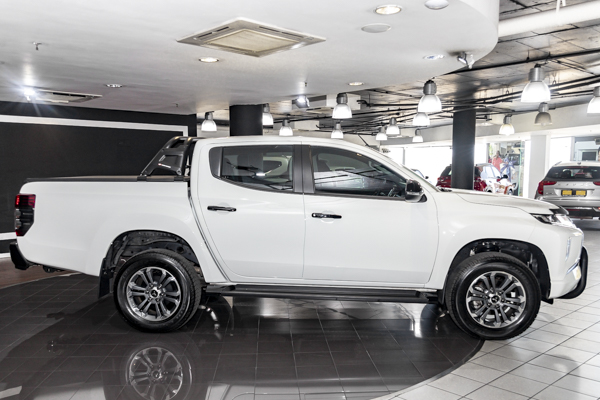 Mitsubishi Triton 2.4DI-D double cab 4x4 auto 2024/93005_MitsTrit2d2.jpg