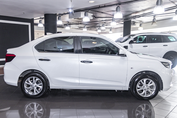 Honda Amaze 1.2 Trend 2024/94369_HondAmaz2Fs1.jpg