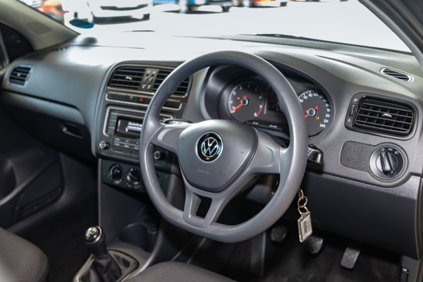 Volkswagen Polo Vivo hatch 1.4 Trendline 2024/96572_VolkPoVi1fh14.jpg