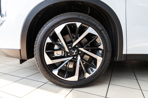 Mitsubishi Outlander 2.5 Exceed 2024/96644_MitsOutl_4e5.jpg