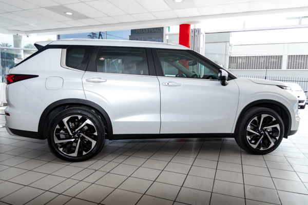 Mitsubishi Outlander 2.5 Exceed 2024/96645_MitsOutl_4e5.jpg