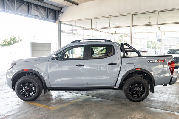 Nissan Navara 2.5DDTi double cab PRO-2X 2024/97116_NissNava2Fd10.jpg
