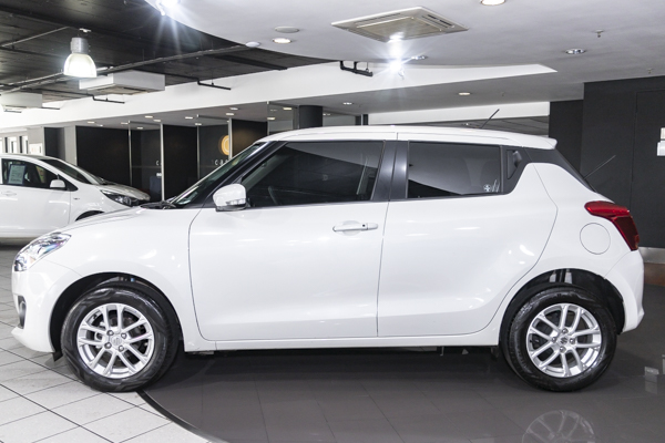 Suzuki Swift 1.2 GLX 2024/97484_SuzuSwif2Fh4.jpg