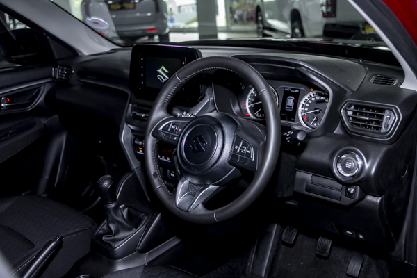 Suzuki Grand Vitara 1.5 GL manual 2025/100033_SuzuGranV4e1.jpg
