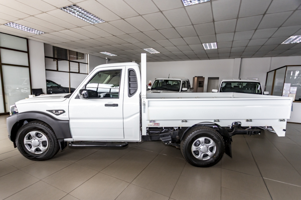 Mahindra Pik Up 2.2CRDe S4 dropside 2025/103943_MahiPikU2p5.jpg