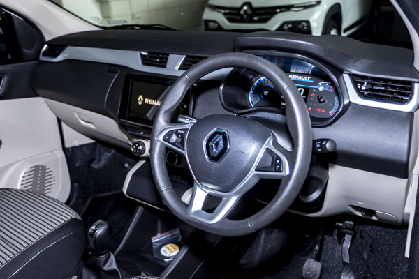 Renault Triber 1.0 Intens auto 2025/104078_RenaTrib1e18.jpg