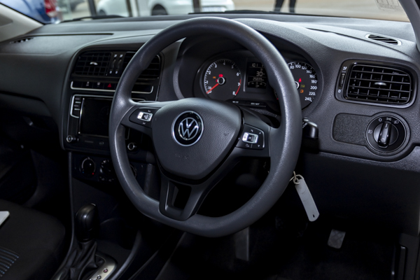 Volkswagen Polo Vivo hatch 1.6 Comfortline auto 2025/104131_VolkPoVi2h03.jpg