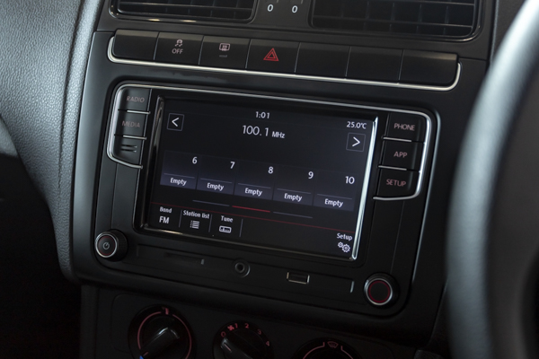 Volkswagen Polo Vivo hatch 1.6 Comfortline auto 2025/104132_VolkPoVi2h03.jpg