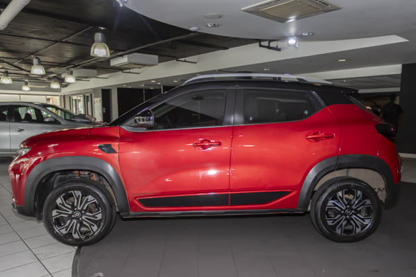 Renault Kiger 1.0 Turbo Intens 2025/104734_RenaKige1e11.jpg