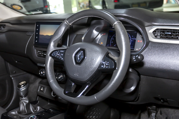 Renault Kiger 1.0 Turbo Intens 2025/104743_RenaKige1e11.jpg