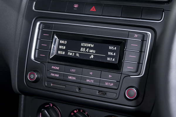 Volkswagen Polo Vivo hatch 1.4 Trendline 2025/104814_VolkPoVi1fh14.jpg