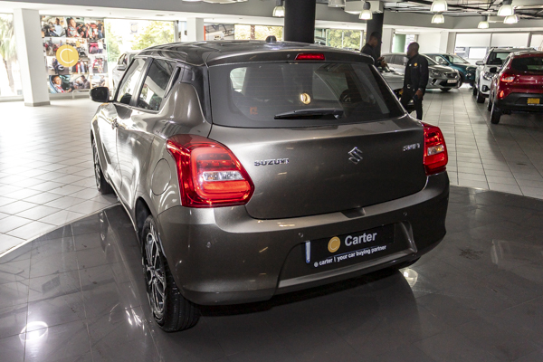 Suzuki Swift 1.2 GLX 2025/105037_SuzuSwif2Fh4.jpg