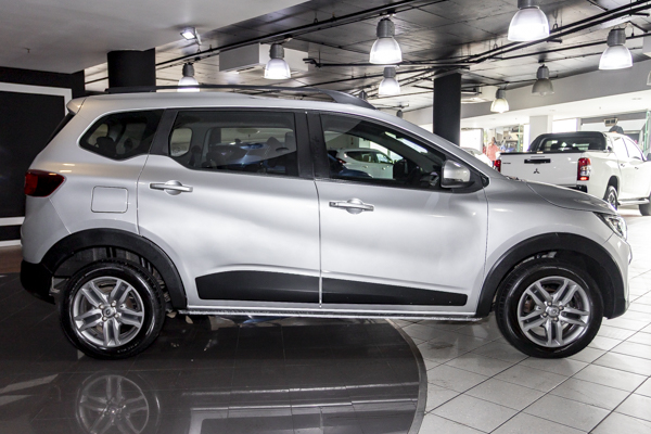 Renault Triber 1.0 Prestige auto 2025/105146_RenaTrib1e14.jpg