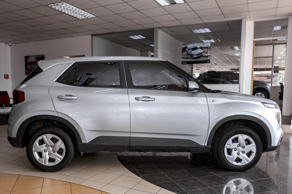 Hyundai Venue 1.0T Motion 2025/105237_HyunVenu1e1.jpg