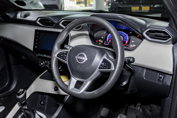 Nissan Magnite 1.0 Turbo Visia 2025/105830_NissMagn1Fe6.jpg