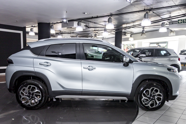 Suzuki Fronx 1.5 GLX auto 2025/106054_SuzuFron1e4.jpg