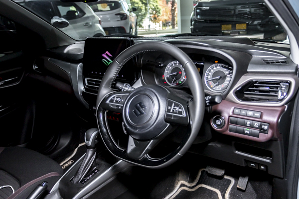 Suzuki Fronx 1.5 GLX auto 2025/106055_SuzuFron1e4.jpg