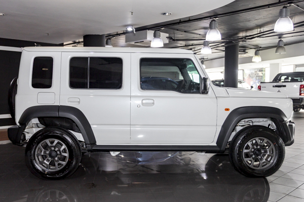 Suzuki Jimny 5-door 1.5 GLX AllGrip 5-door auto 2025/106073_SuzuJimn2e8.jpg