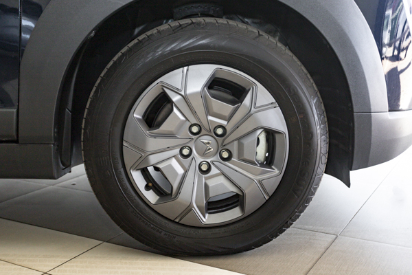 Mahindra XUV 3XO 1.2T MX3 auto 2025/106595_MahiXUV3X_1e4.jpg