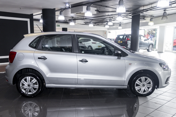Volkswagen Polo Vivo hatch 1.4 Trendline 2025/106707_VolkPoVi1fh14.jpg