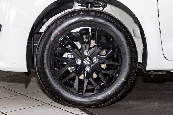 Suzuki DZire 1.2 GL+ auto 2025/107162_SuzuDZir3s3.jpg
