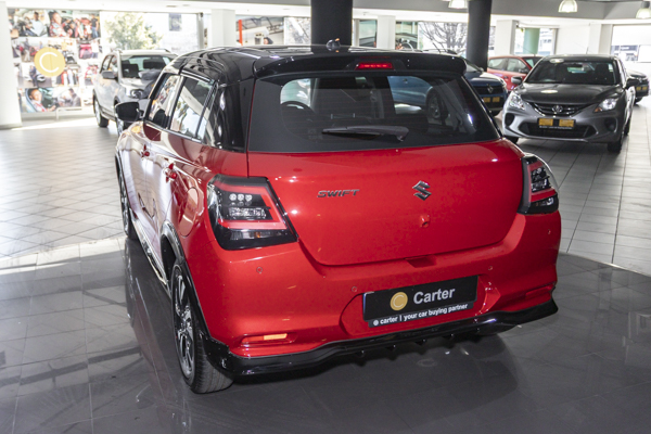 Suzuki Swift 1.2 GLX 2025/107436_SuzuSwif2Fh4.jpg