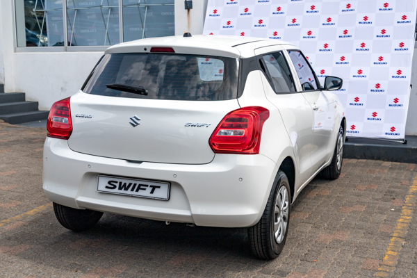 Suzuki Swift 1.2 GA 2025/108239_SuzuSwif2Fh1.jpg