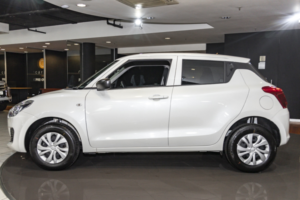 Suzuki Swift 1.2 GA 2025/109063_SuzuSwif2Fh1.jpg
