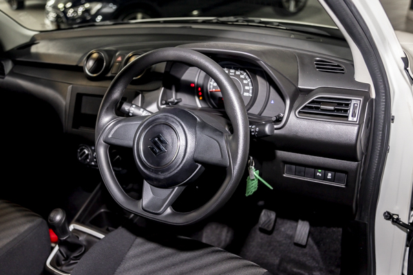 Suzuki Swift 1.2 GA 2025/109071_SuzuSwif2Fh1.jpg