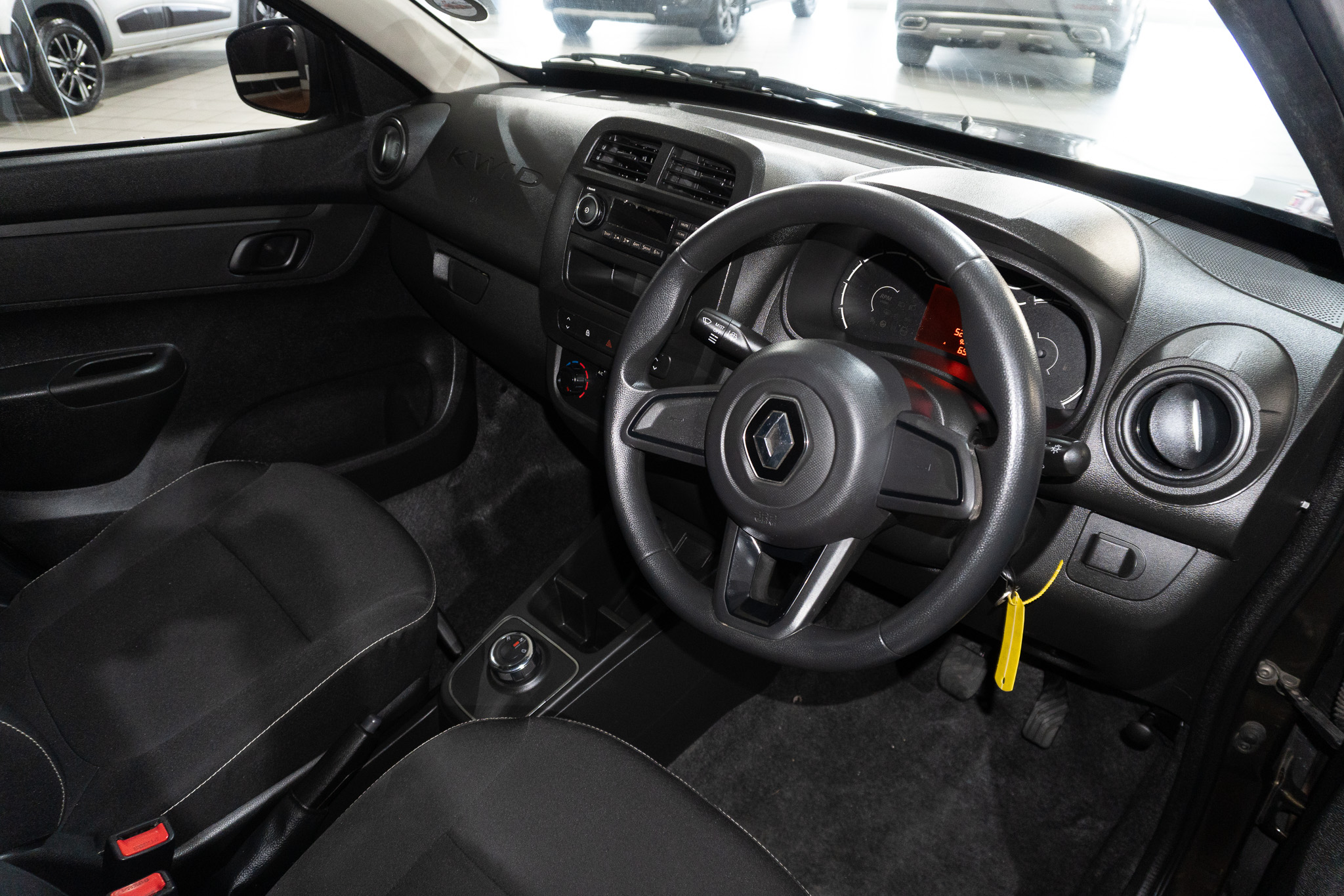 Renault Kwid 1.0 Life 2025/110602_RenaKwid1Fh8.jpg