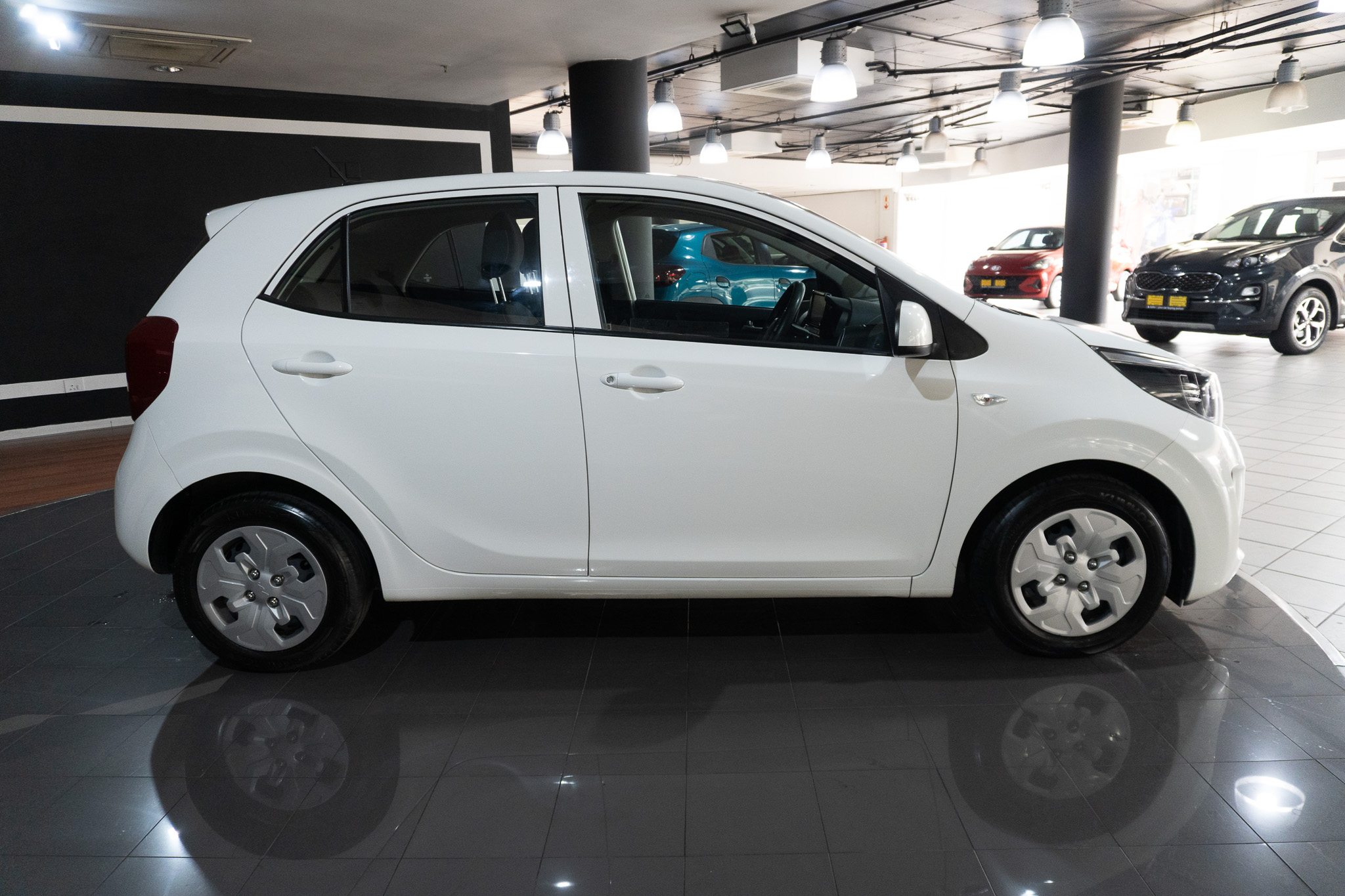 Suzuki Swift 1.2 GL auto 2025/110616_SuzuSwif2Fh3.jpg