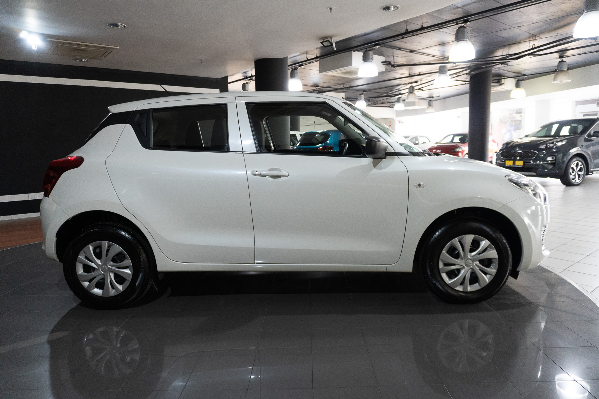 Suzuki Swift 1.2 GA 2025/110629_SuzuSwif2Fh1.jpg