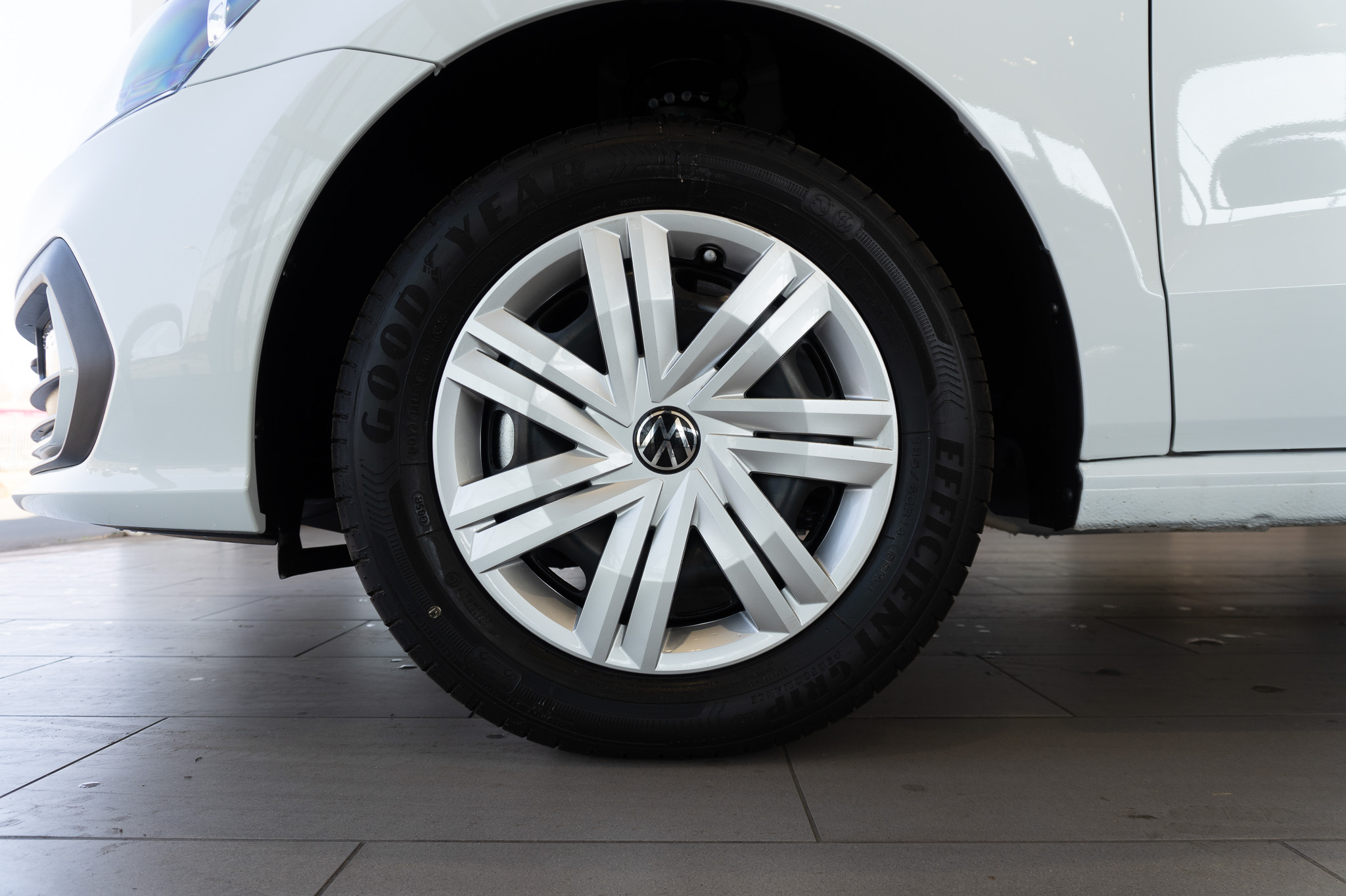 Volkswagen Polo Vivo hatch 1.4 2025/110881_VolkPoVi2Fh1.jpg
