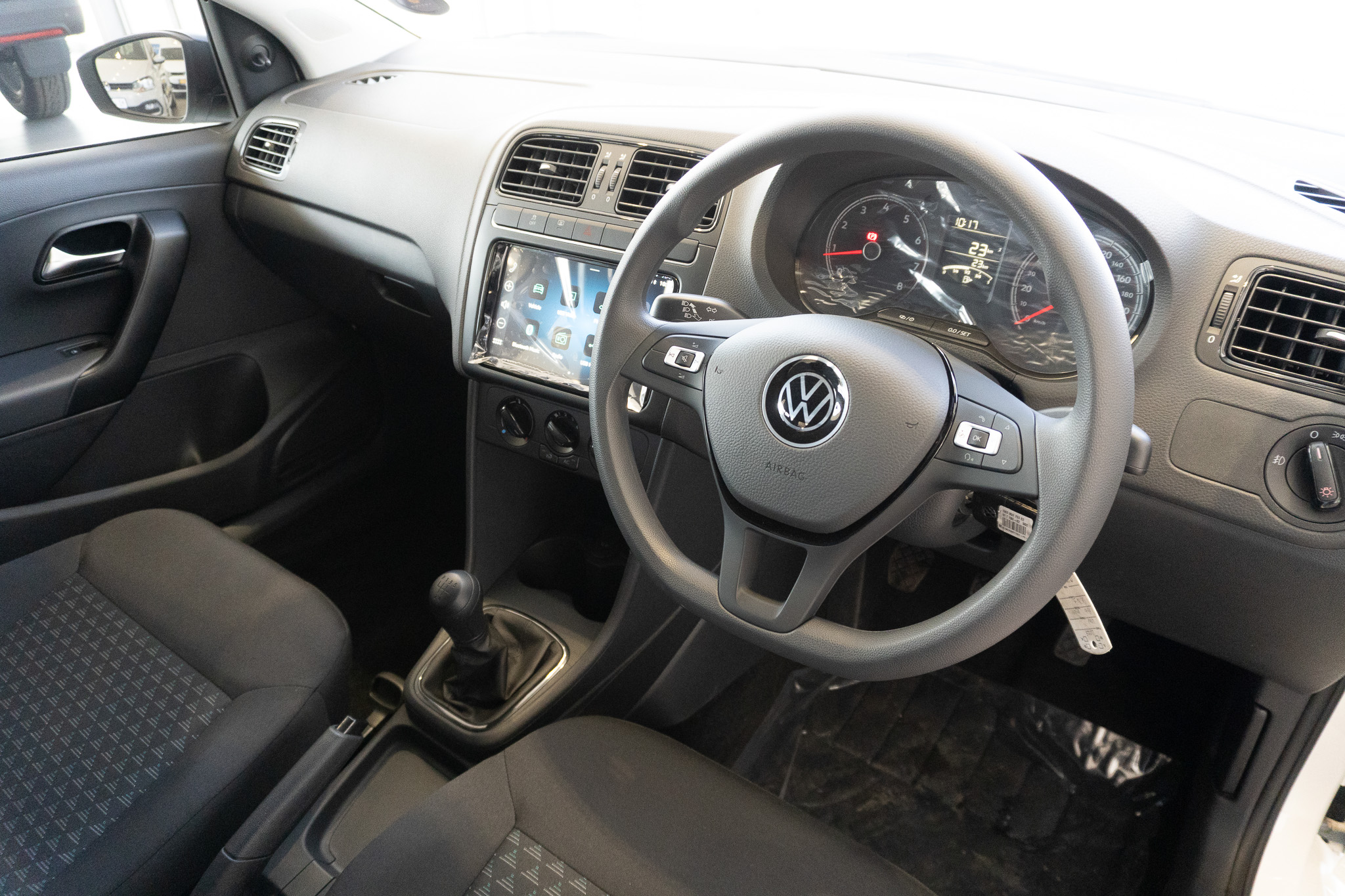 Volkswagen Polo Vivo hatch 1.4 2025/110889_VolkPoVi2Fh1.jpg