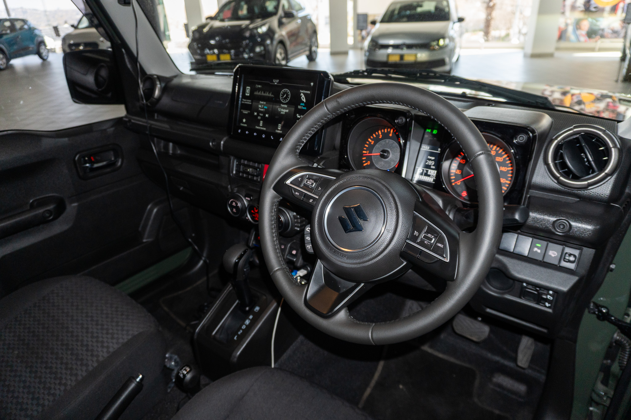 Suzuki Jimny 1.5 GLX AllGrip auto 2025/112157_SuzuJimn2e3.jpg